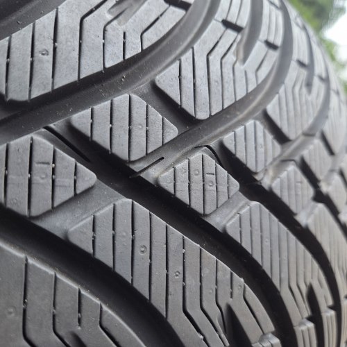 Пара шин 225 55 R18 Kleber Krisalp hp3 suv 25г Остаток 99%