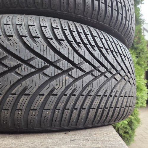 Пара шин 225 55 R18 Kleber Krisalp hp3 suv 25г Остаток 99%