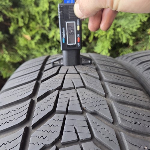 Пара шин 205 55 R19 Hankook Winter icept evo 3 25г. остаток 6.5-6мм