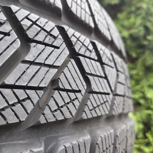 Пара шин 235 55 R19 Pirelli Scorpion Winter AO elect 21г остаток 99%