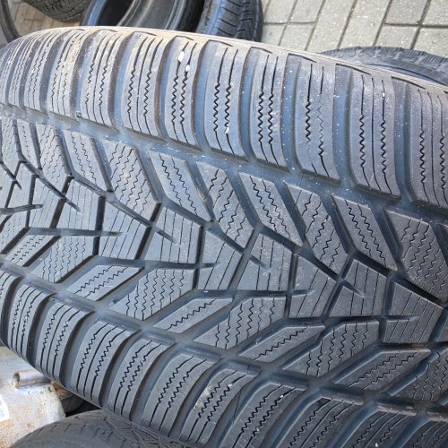 255 40 r20 Hankook Winter icept evo3 101w 20g 7.3mm 95%остаток