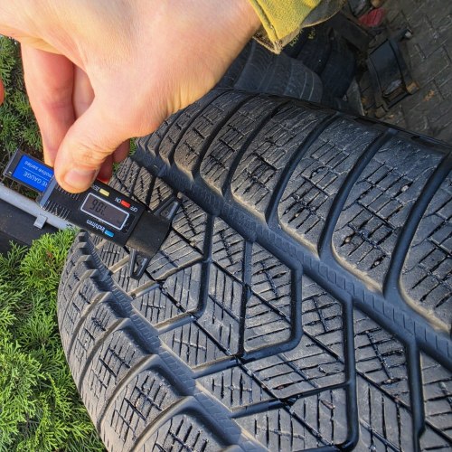 Комплект шин 315 35 r22 Pirelli Scorpion winter rsc☆ 5-7mm 20g имеется перед