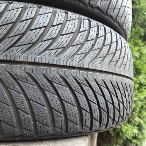 Пара шин 235 55 R17 Michelin Pilot Alpin 5 23-20г остаток 6.5-5.5мм