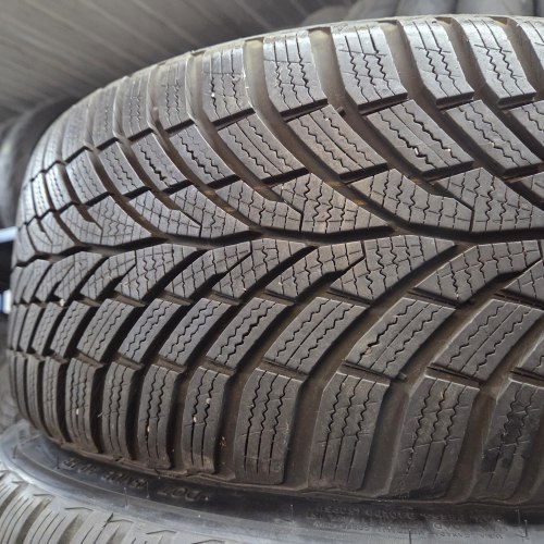 225 45 R17 Continental Winter Contact TS 870 23г. Остаток 8.8мм