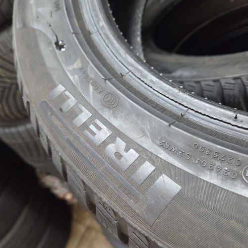 Пара шин 205 60 R17 Pirelli Sottozero 3 ☆ 23-20г остаток 7.5-7мм