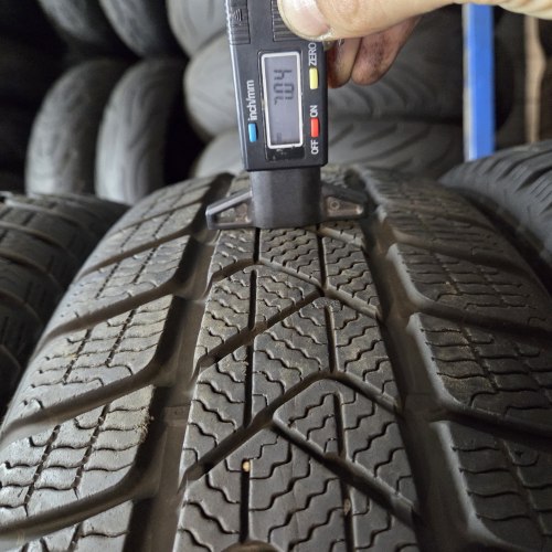 Пара шин 205 60 R17 Pirelli Sottozero 3 ☆ 23-20г остаток 7.5-7мм