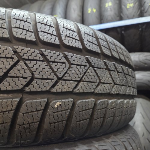 Пара шин 205 60 R17 Pirelli Sottozero 3 ☆ 23-20г остаток 7.5-7мм