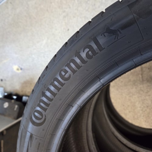 255 40 R20 Continental EcoContact 6Q RO 25г. Остаток 6мм