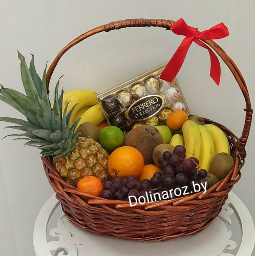 Корзина с фруктами и сладостями №3