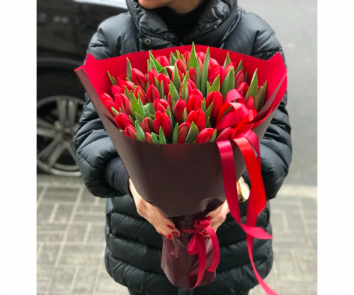 Букет тюльпанов "Алый"