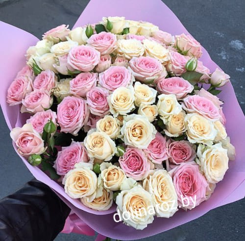 Букет цветов "Важный день" Кустовые розы