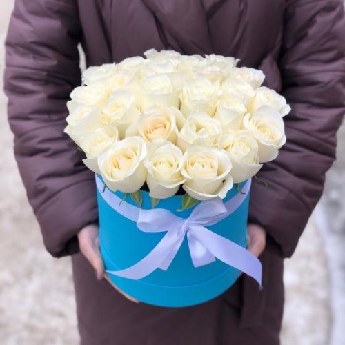 Коробка с 25 белыми розами 25 роз