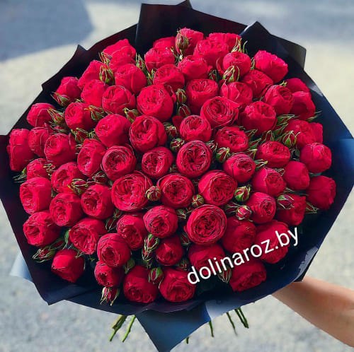 Букет цветов "Ред Пиано" Кустовые розы