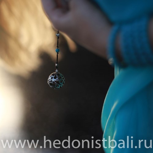 Ожерелье с подвеской "шар" металл