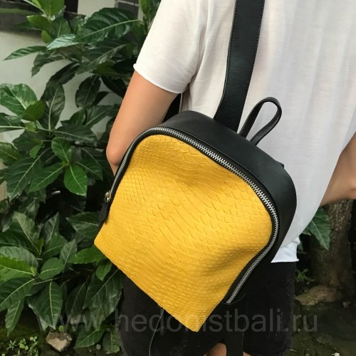 Рюкзак из натуральной кожи питона SIMONE черный с желтым