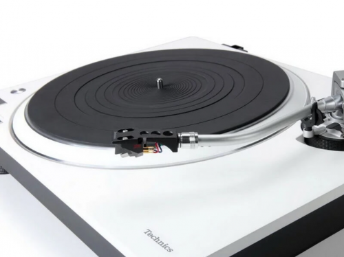Виниловый проигрыватель Technics SL-1500C