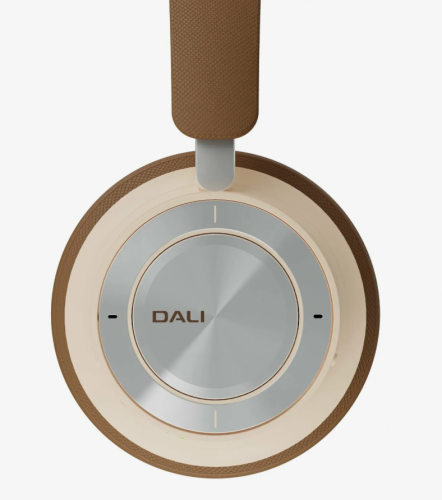 Беспроводные охватывающие наушники DALI IO-8