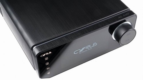 Интегральный усилитель CYRUS 40 Amp