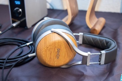 Наушники накладные Denon AHD9200