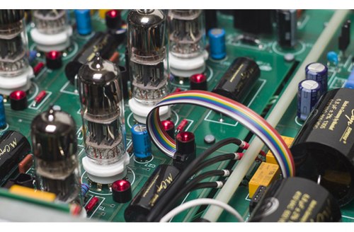 Оптимизатор звукового поля Synergistic Research ECT: Electronic Circuit Transducer