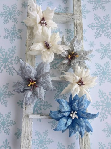 Набор пуансетий "Holiday Spirit", 6 цветов и 3 веточки, Flower magic