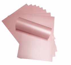 Дизайнерский картон Majestic Petal Pink, 290 г/м2.