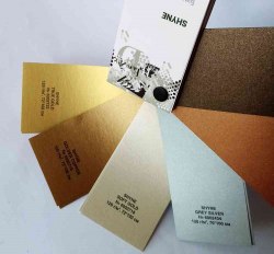Дизайнерский картон Shyne True Gold, 30х30 см 250 г/м2.
