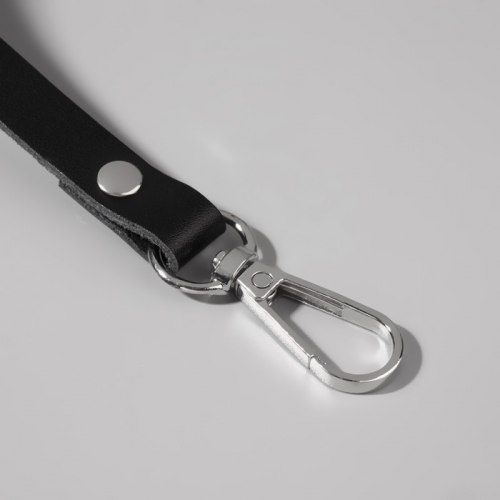 Ручка для сумки из натуральной кожи, с карабинами, 30 ± 2 см × 1,2 см, цвет чёрный/серебряный арт. 9327018