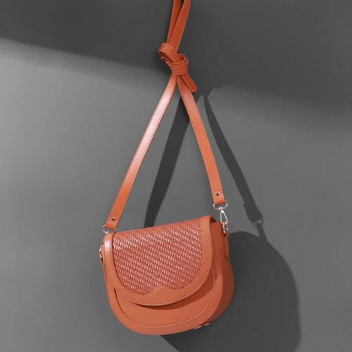 Ручка для сумки из экокожи, с карабинами, 125 × 1,8 см, цвет светло-коричневый арт. 7091640