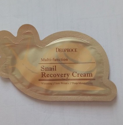 Многофункциональный восстанавливающий крем с муцином улитки. Пробник . DEOPROCE Multi-Function Snail Recovery Cream (Sample), 2мл