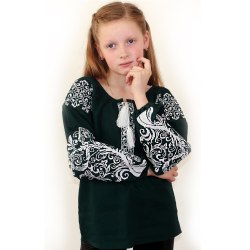 Дитяча вишита блуза Ольга на зеленому льоні з білою вишивкою