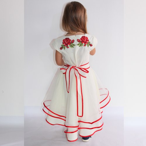 Дитяча вишита сукня Мальвіна з вишивкою Зоряна на кремовому габардині