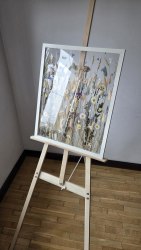 Интерьерное панно из сухоцветов без фона 40х50 см с ромашками и виолами