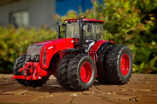 Коллекционная масштабная модель трактора BELARUS-3522 932-430
