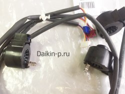 Запчасть DAIKIN 131335J COIL MOT VALVE ASSY 3MX52AZVMB