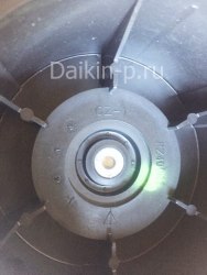 Запчасть DAIKIN 1772238 FAN BLADE PZ400R