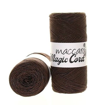 Maccaroni Magic Cord 03 коричневый Maccaroni 80% премиум полиэстер, 20% хлопок, длина в мотке 200 м. 200 гр.