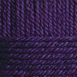 Популярная, цвет 698 темно фиолетовый ООО Пехорский текстиль 50% импортная шерсть, 45% акрил, 5% акрил высокообъемный, длина в мотке 133 м.