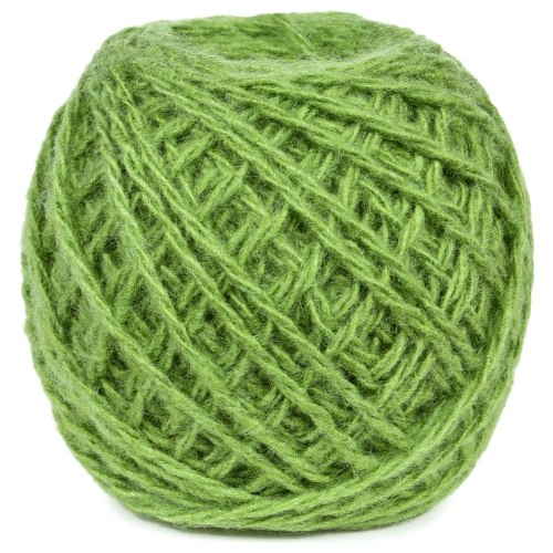 Клубки. Аспарагус. Продается упаковкой. Цена за упаковку 10 шт. по 40 гр. = 400 гр. Карачай 100% ПАН, моток 40 гр. в упаковке 10 мотков.