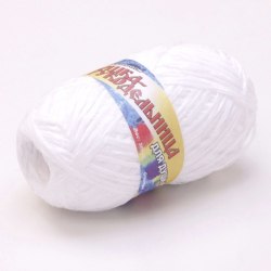 Пряжа рукодельница цвет молочный Лама Урал 100% полипропилен, длина 180 м в мотке