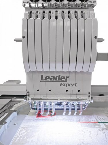 Промышленная вышивальная машина Leader Expert LE-900