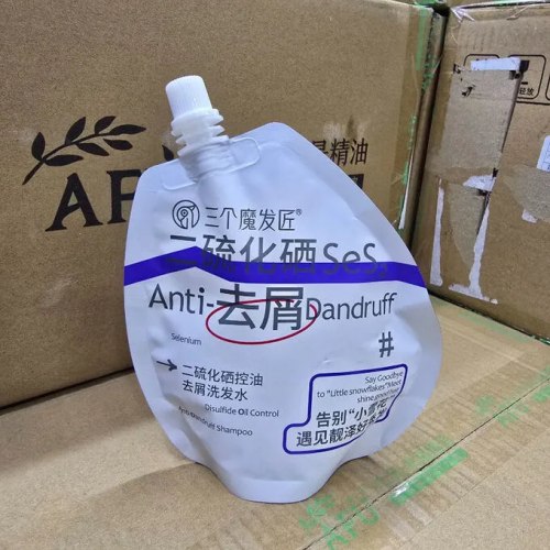 Шампунь от перхоти Three Magic Hairdressers, 200 мл. / арт. 283-13