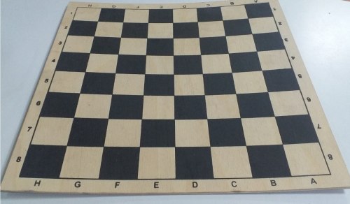 Шахматная доска (из древесных материалов 30*30*0,3 см) для шахматы нарды шашки