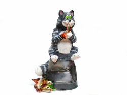 Садовая фигурка из гипса Кот с рыбой 72*43см